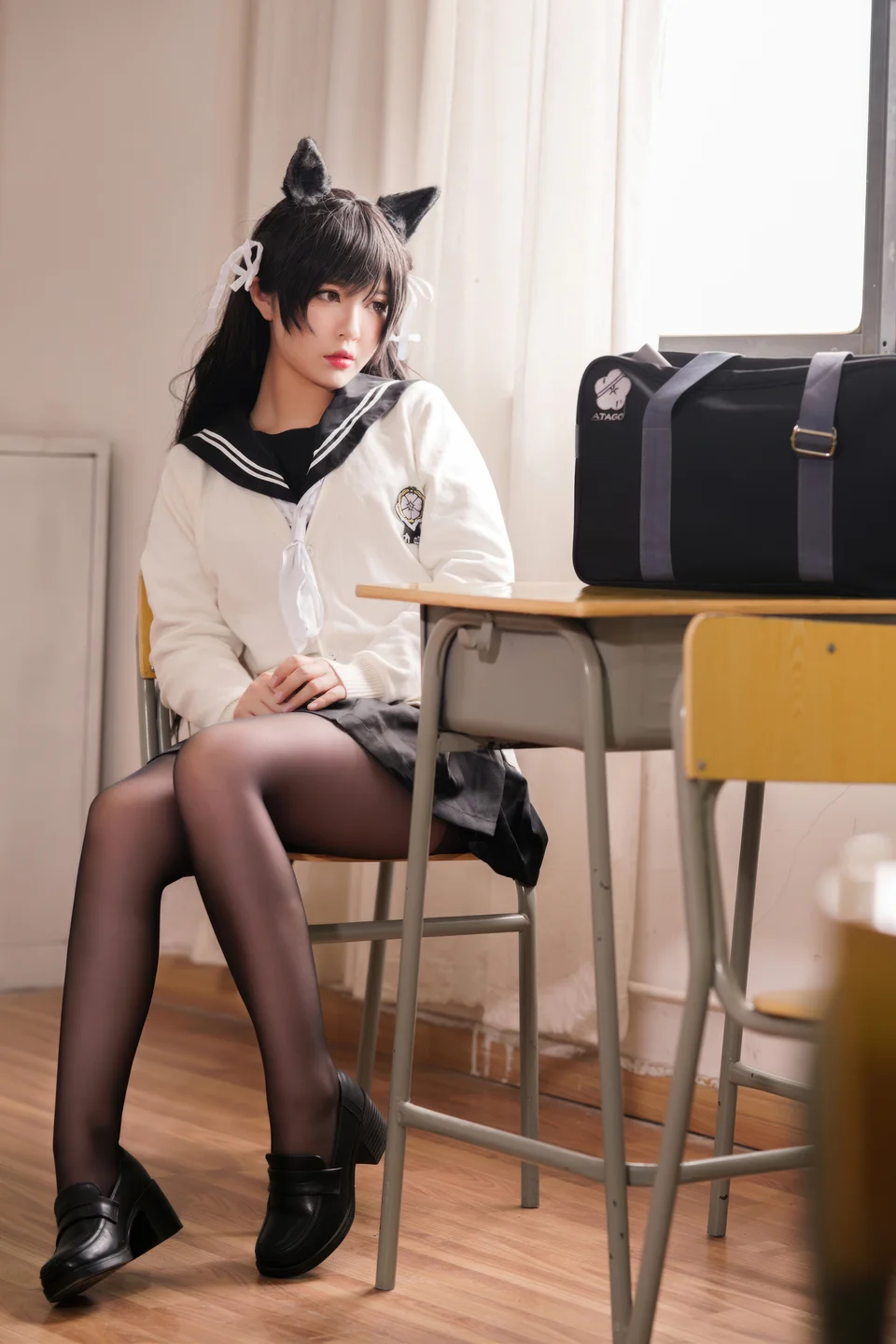 半半子 - No.099 碧蓝航线·爱宕 校服 [25P-193MB] tg@simisebaisi 【丝足阁】009.webp